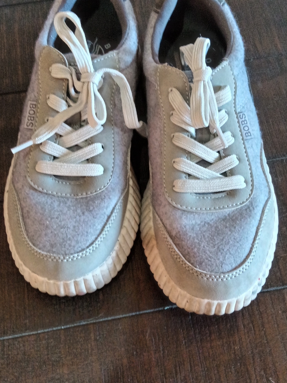 Skechers Kids BOBS Lace-Up Sneakers in Light Gray and White